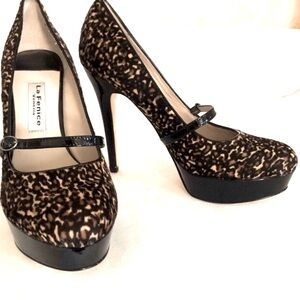 Neiman Marcus Women Pinup Leopard Print Mary Jane Heels IItalian Leather 6.5 NEW